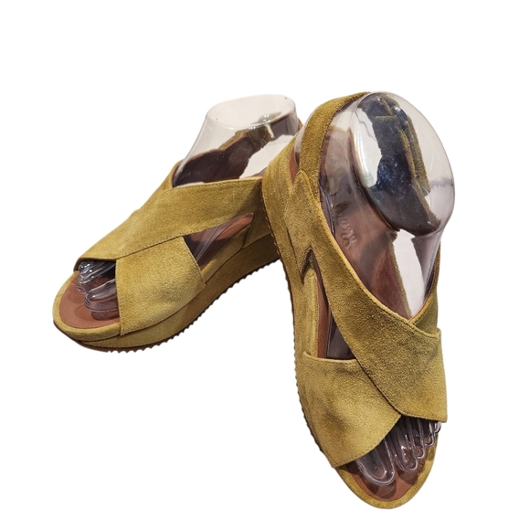 EUC HOMERS ARTISAN CHARTREUSE SUEDE CRISS CROSS SLINGBACK WEDGES SIZE 36 - Picture 4 of 8